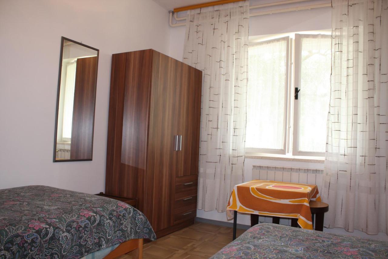 Sobe Vrabec Apartment Portoroz Exterior photo